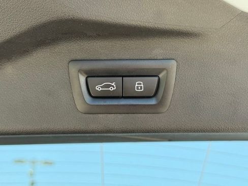 Used 2026 BMW X7 xDrive40i w/ M Sport Package AWD/4WD image 15