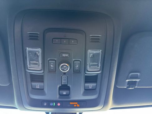 Used 2021 Chevrolet Tahoe High Country AWD/4WD image 25