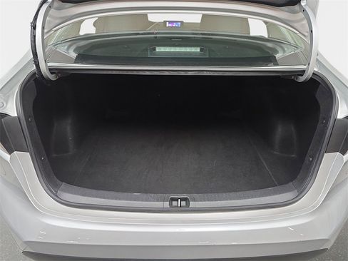 Used 2024 Toyota Corolla LE image 15