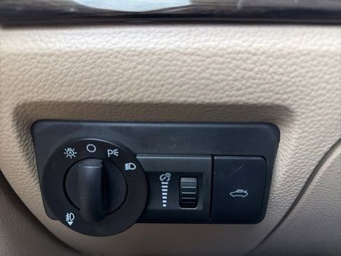 Used 2006 Ford Fusion SEL image 17