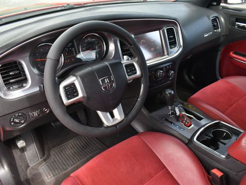 Used 2014 Dodge Charger R/T RWD image 10