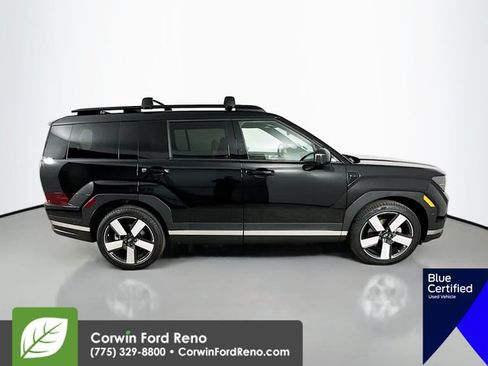 Used 2025 Hyundai Santa Fe Limited AWD/4WD image 11