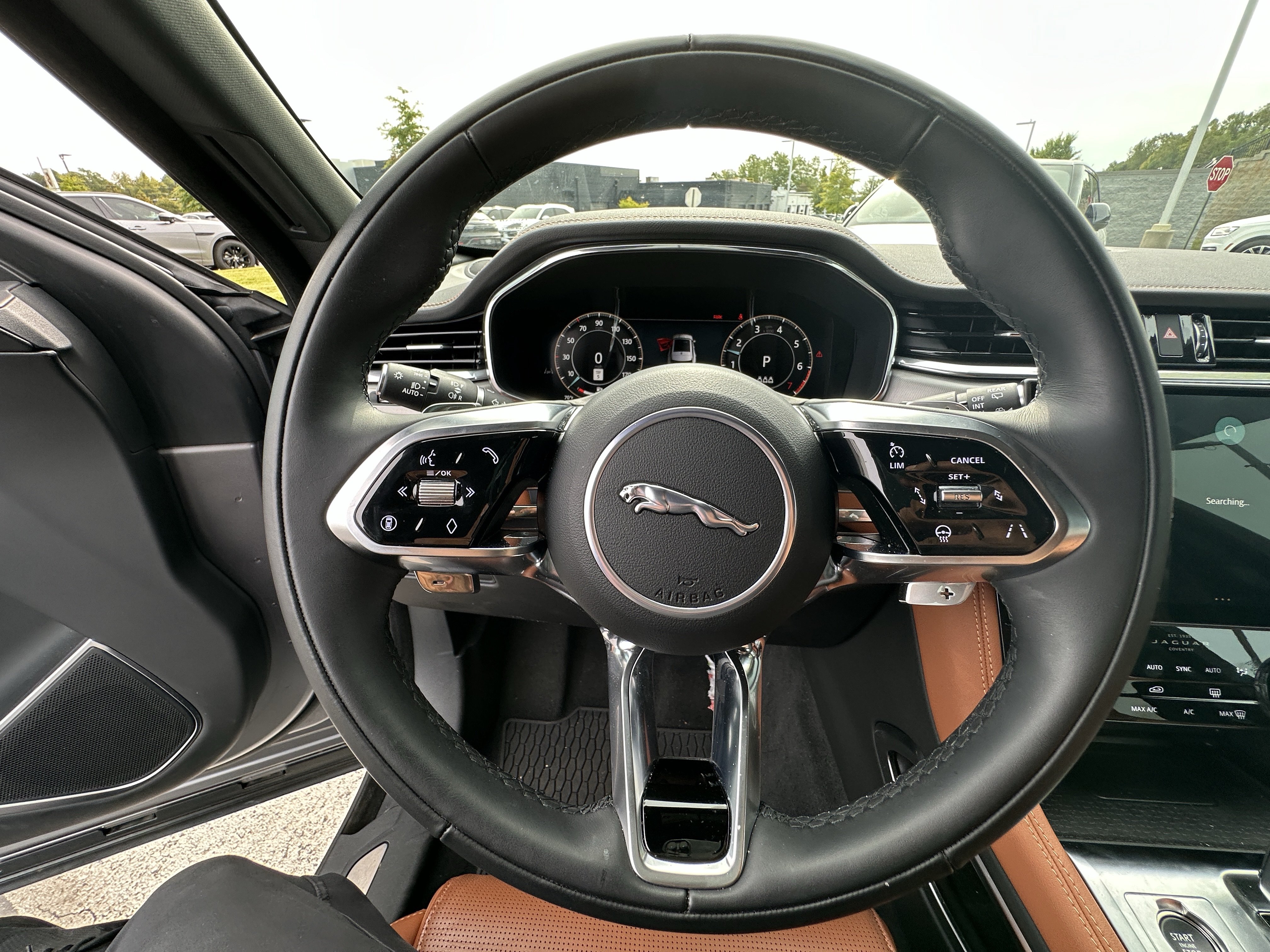 Certified 2026 Jaguar F-PACE R-Dynamic S AWD/4WD image 17
