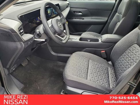 New 2026 Nissan Kicks SV w/ SV Premium Package image 10