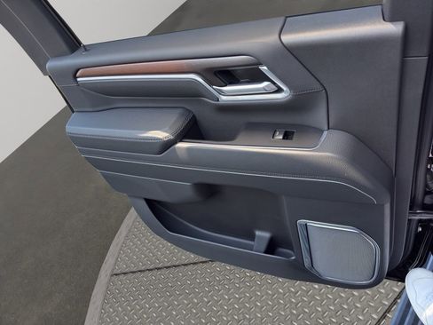 New 2026 GMC Sierra 3500 Denali w/ Technology Package image 17