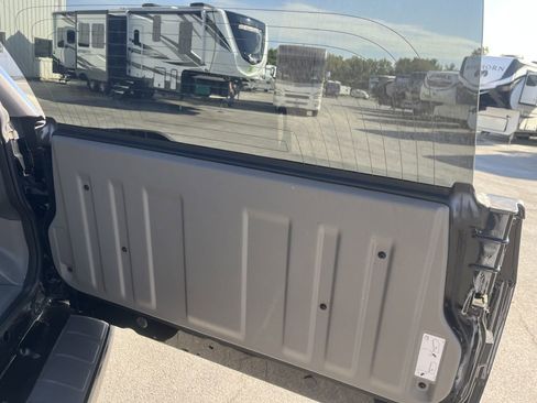 Used 2004 GMC Envoy XUV SLE image 15