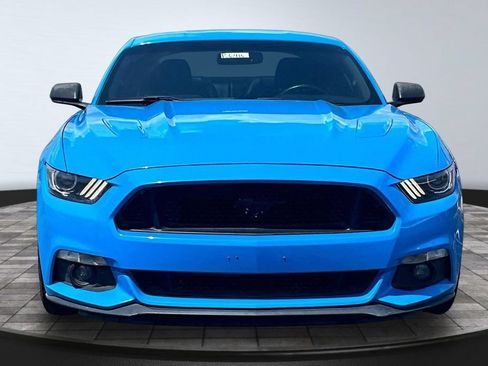 Used 2017 Ford Mustang GT Premium RWD image 3