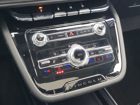 Certified 2022 Lincoln Corsair Reserve w/ Equipment Group 201A image 18