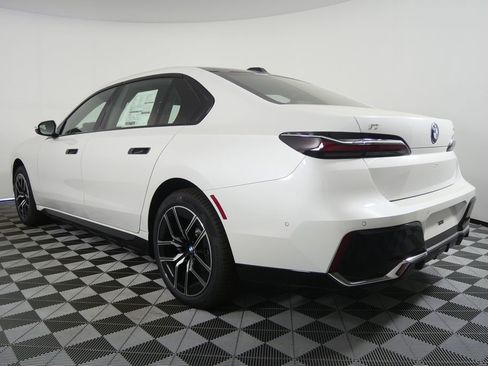 New 2026 BMW i7 eDrive50 w/ M Sport Package image 5