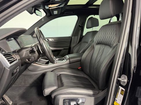 Used 2023 BMW X5 M50i w/ Executive Package image 5