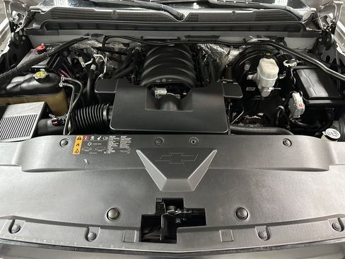 Used 2017 Chevrolet Silverado 1500 LT w/ Redline Edition AWD/4WD image 33