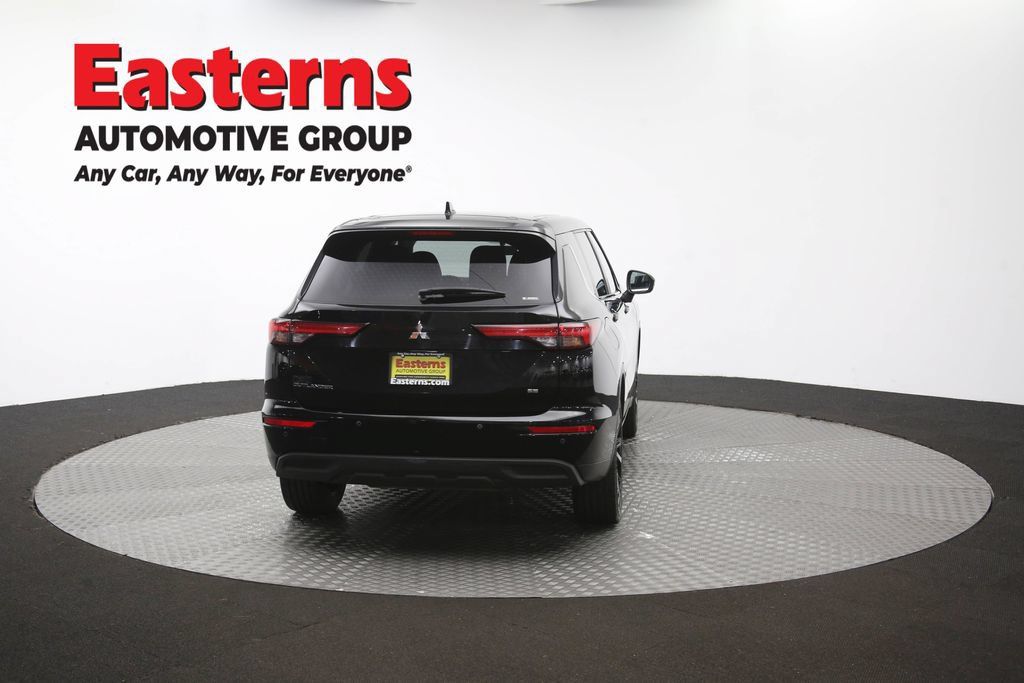 Used 2024 Mitsubishi Outlander SE AWD/4WD image 39