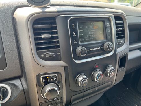 Used 2015 RAM 1500 Express AWD/4WD image 12