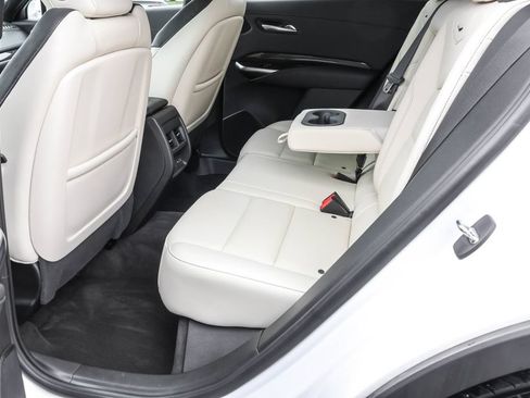 Used 2023 Cadillac XT4 Sport AWD/4WD image 32