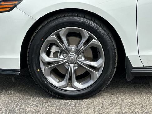 Certified 2024 Honda Accord EX image 31