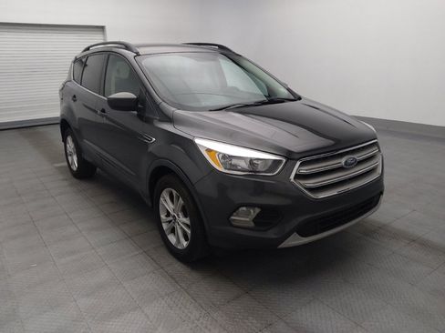 Used 2018 Ford Escape SE w/ SE Sync 3 Package FWD image 13