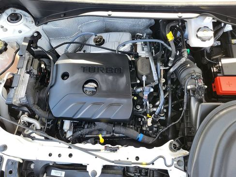 Used 2024 Buick Encore GX Sport Touring FWD image 22