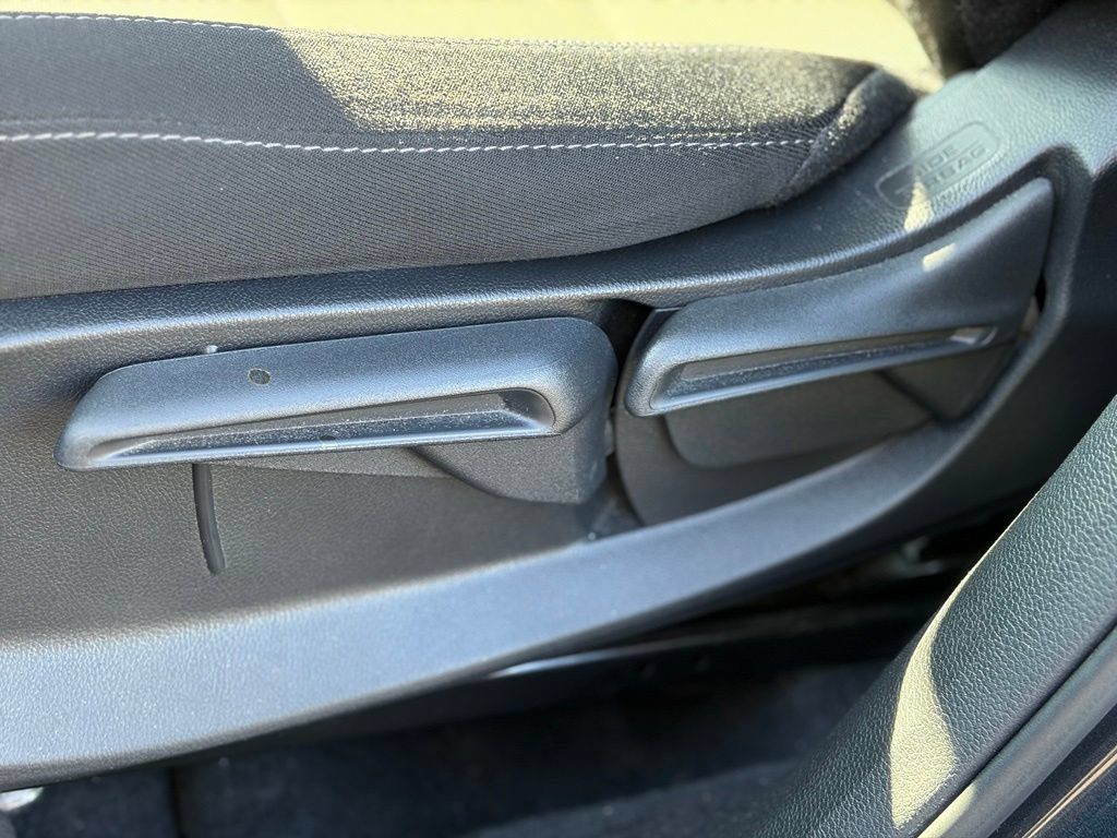 Used 2024 Honda CR-V LX image 20