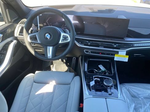 New 2027 BMW X7 xDrive40i w/ M Sport Package AWD/4WD image 10