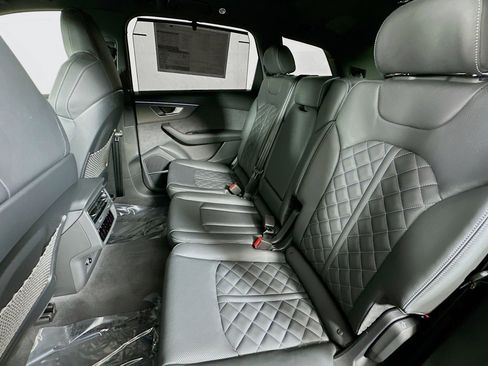 New 2026 Audi SQ7 Premium Plus image 9
