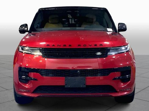 Used 2024 Land Rover Range Rover Sport Dynamic SE image 3