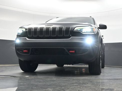 Used 2021 Jeep Cherokee Trailhawk AWD/4WD image 48