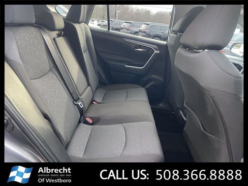 Used 2025 Toyota RAV4 XLE image 17