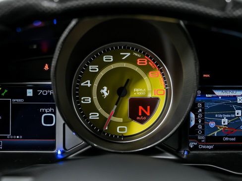Used 2022 Ferrari F8 Tributo RWD image 31