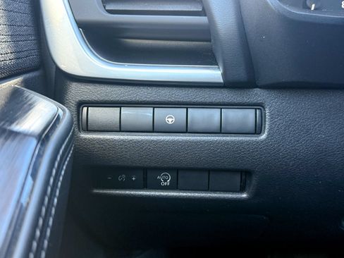 Used 2023 Nissan Rogue SV AWD/4WD image 42