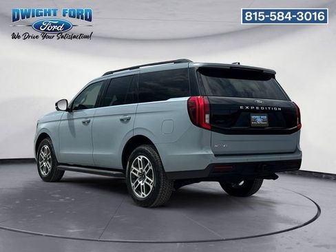 New 2026 Ford Expedition Active AWD/4WD image 3