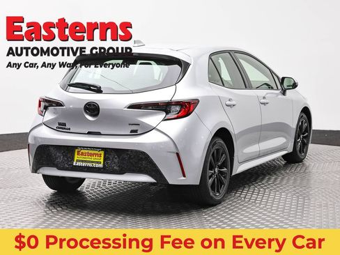 Used 2024 Toyota Corolla SE w/ SE Package FWD image 5