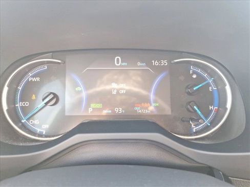 Certified 2025 Toyota RAV4 LE AWD/4WD image 11