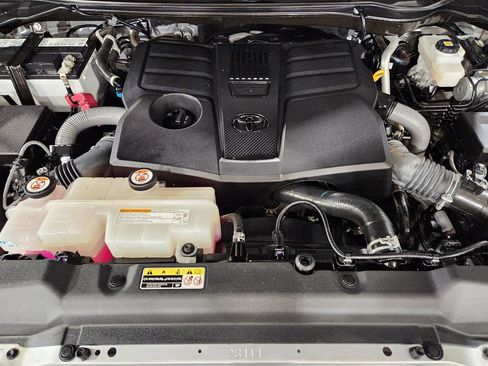 Used 2024 Toyota Tundra SR5 w/ SR5 Premium Package AWD/4WD image 52
