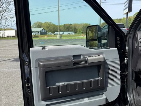 Used 2016 Ford F250 XLT w/ XLT Value Package AWD/4WD image 19