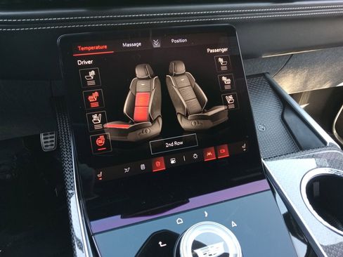 Used 2025 Cadillac Escalade V image 16