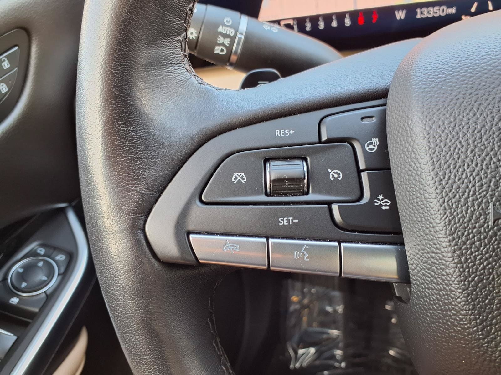 Used 2024 Cadillac XT4 Luxury FWD image 14
