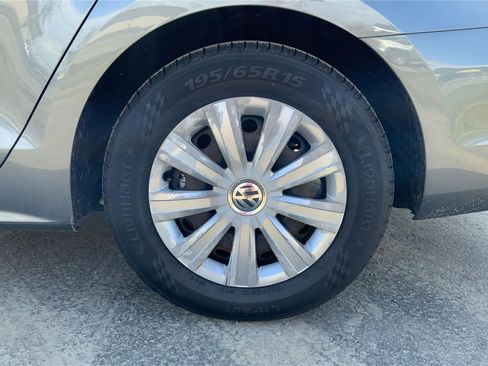 Used 2013 Volkswagen Jetta S image 29