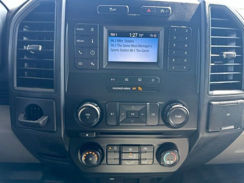 Used 2018 Ford F150 XL w/ Equipment Group 101A Mid RWD image 26
