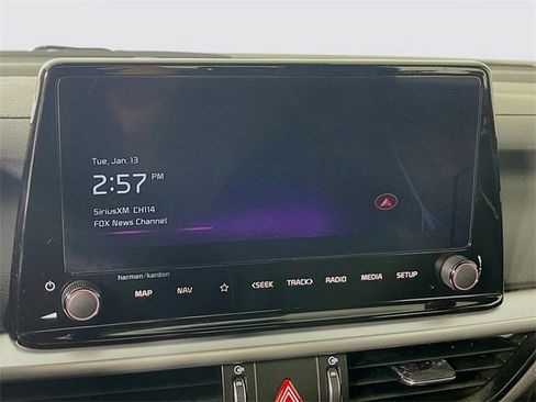 Used 2024 Kia Forte GT-Line w/ GT-Line Premium Package image 16