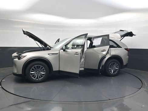 Used 2025 MAZDA CX-90 3.3 Turbo w/ Preferred Package AWD/4WD image 42
