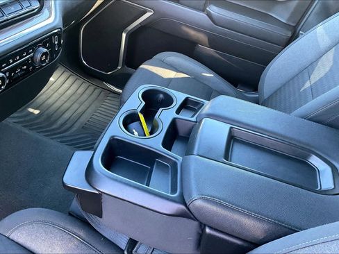 Used 2025 Chevrolet Silverado 1500 LT image 19