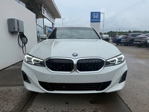 Used 2023 BMW 330i xDrive Sedan w/ Premium Package AWD/4WD image 7