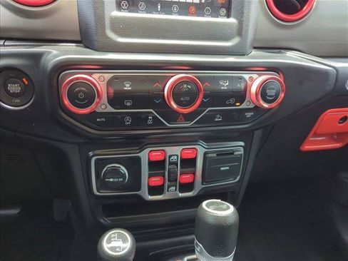 Used 2021 Jeep Wrangler Unlimited Sport AWD/4WD image 11