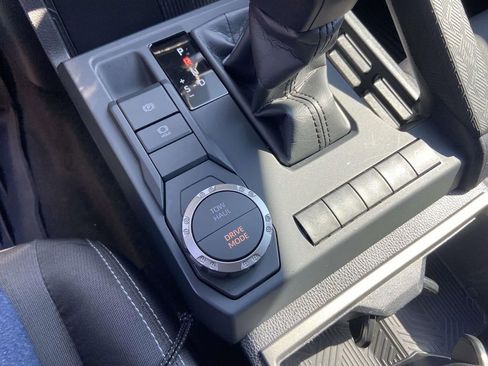 Used 2024 Toyota Tacoma TRD Sport w/ TRD Sport Upgrade Package image 25