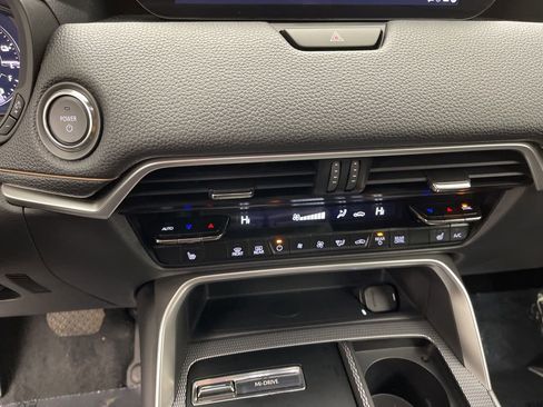 Used 2024 MAZDA CX-90 Plug-In Hybrid w/ Premium Pkg image 16