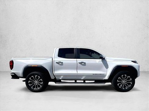 Used 2024 GMC Canyon Denali AWD/4WD image 5