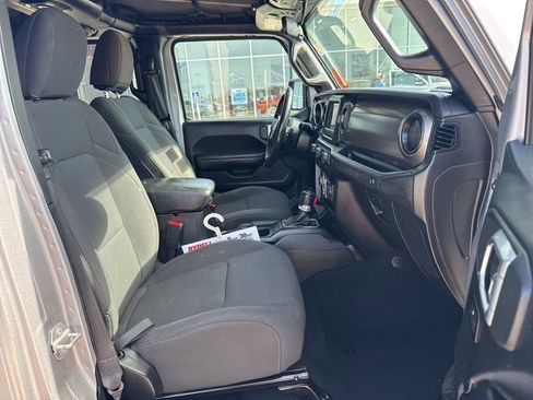 Certified 2018 Jeep Wrangler Unlimited Sport S AWD/4WD image 24