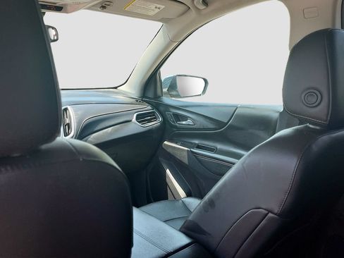 Used 2021 Chevrolet Equinox Premier AWD/4WD image 24
