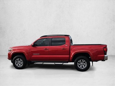 Used 2018 Toyota Tacoma SR5 image 9