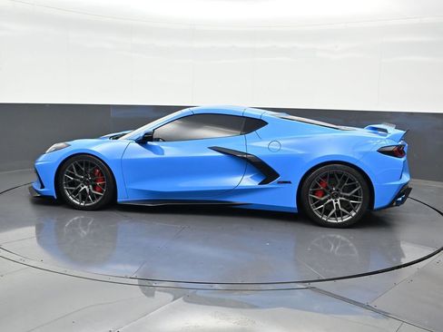Used 2020 Chevrolet Corvette Stingray Preferred Cpe w/ 2LT Preferred Equipment Group RWD image 2